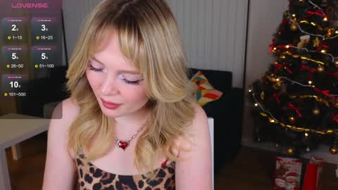 Snapshot of ameli_jeff chatting on December 28, 1:59 pm ameli_jeff online show from December 28, 1:59 pm