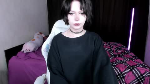 Amelia online show from September 15, 1:55 pm