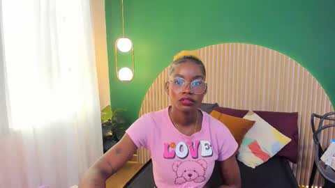 Amelia Adams online show from November 14, 7:12 pm