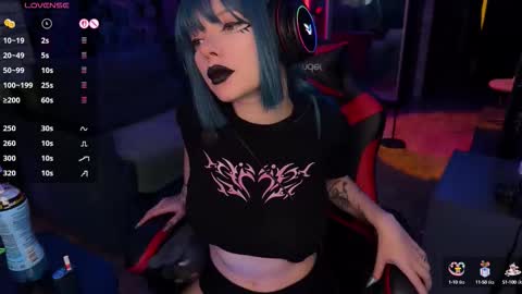 Amelia Aley  online show from September 14, 11:09 am