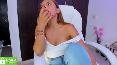 AMELIA online show from January 7, 10:41 pm