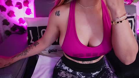 Snapshot of amelia_lov chatting on January 31, 3:09 am Amelia online show from January 31, 3:09 am