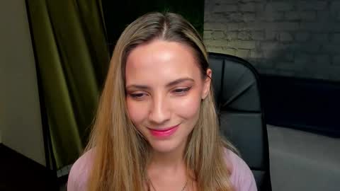 amelia_meili online show from November 27, 12:51 pm