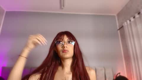 lia online show from October 3, 12:13 pm