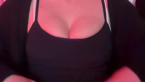 ameliacooperxxx online show from October 17, 7:05 pm