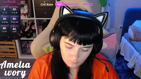 ameliaivory online show from April 21, 12:45 am