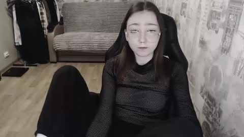 Snapshot of ameliakamishiro chatting on January 25, 3:40 am Amelia online show from January 25, 3:40 am