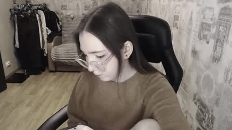 Snapshot of ameliakamishiro chatting on February 23, 9:05 pm Amelia online show from February 23, 9:05 pm