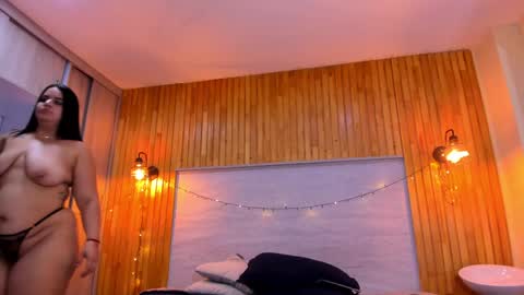 Daniela online show from December 31, 4:35 pm