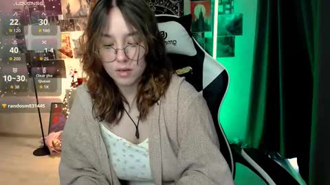 Snapshot of ameliameadd chatting on October 2, 7:04 am Amelia online show from October 2, 7:04 am