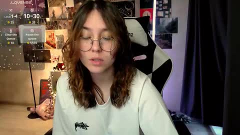 Snapshot of ameliameadd chatting on October 18, 8:59 am Amelia online show from October 18, 8:59 am