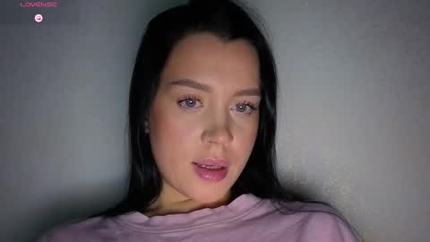 Amelia Sonk online show from March 4, 7:53 pm