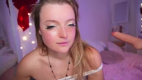 Amelia online show from January 8, 2:03 pm