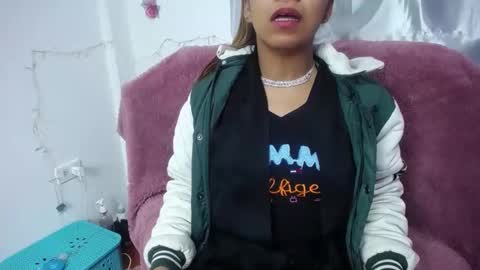 amelie brown online show from December 31, 12:25 pm