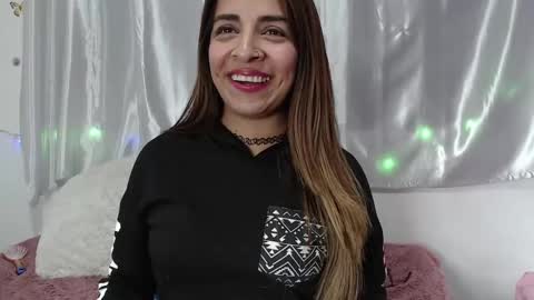 amelie brown online show from February 13, 9:27 pm