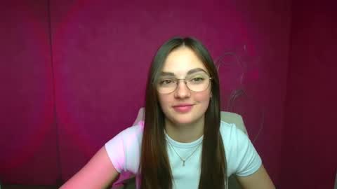 Snapshot of amelie_jackson_ chatting on December 2, 9:13 am Amelie online show from December 2, 9:13 am