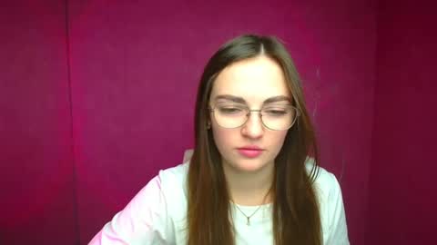 Snapshot of amelie_jackson_ chatting on December 3, 6:15 am Amelie online show from December 3, 6:15 am