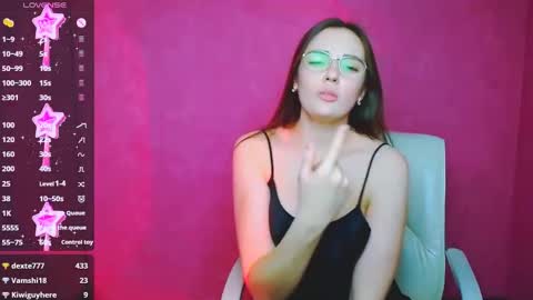 Snapshot of amelie_jackson_ chatting on January 6, 3:53 am Amelie online show from January 6, 3:53 am