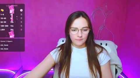 Snapshot of amelie_jackson_ chatting on January 26, 12:33 pm Amelie online show from January 26, 12:33 pm