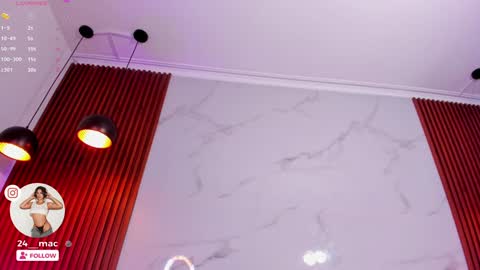 Alejandra  online show from December 6, 7:10 am