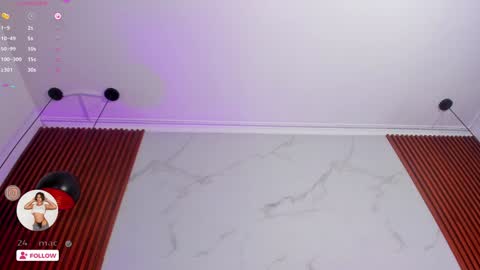 Alejandra  online show from December 30, 9:05 am