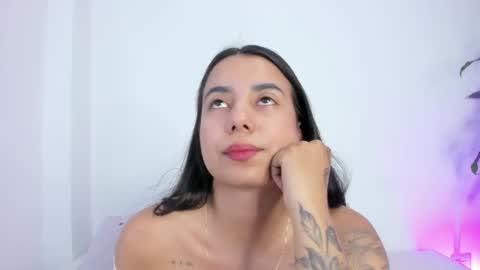 Snapshot of amelieburns18 chatting on November 26, 11:28 pm Amelie online show from November 26, 11:28 pm