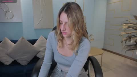 Amelie Graham online show from December 26, 11:21 am