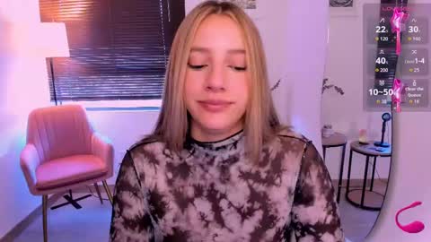 Amelie Graham online show from September 29, 8:24 pm