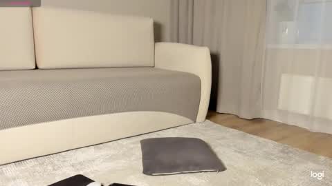 Snapshot of amelinalove chatting on October 17, 12:36 am Amelina Love online show from October 17, 12:36 am