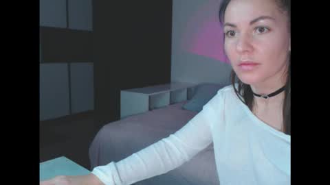 amelinamersi online show from November 30, 5:50 pm