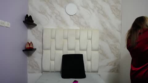 Amell Thomson online show from January 9, 11:36 am