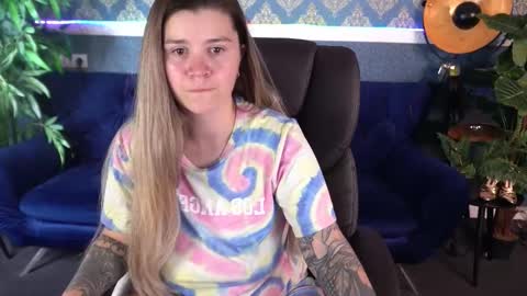 Snapshot of amellymillyy chatting on November 16, 7:52 pm amellymillyy online show from November 16, 7:52 pm