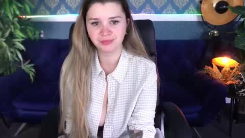 Snapshot of amellymillyy chatting on December 3, 8:07 pm amellymillyy online show from December 3, 8:07 pm