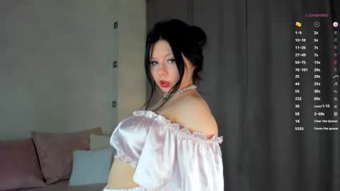 Snapshot of amely_lil chatting on February 23, 1:24 am Amely online show from February 23, 1:24 am
