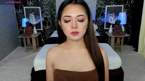 Snapshot of amethyst_claire chatting on September 24, 12:36 am Claire online show from September 24, 12:36 am