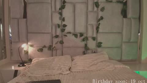 Snapshot of ametrix_ chatting on October 11, 8:51 pm online show from October 11, 8:51 pm