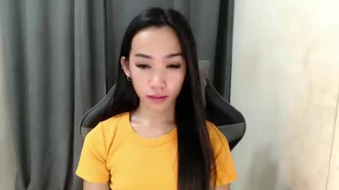 Snapshot of ami_lewis chatting on January 14, 2:40 am JOANNA online show from January 14, 2:40 am