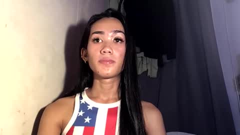 Snapshot of ami_lewis chatting on March 11, 4:21 am JOANNA online show from March 11, 4:21 am