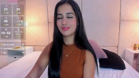 Snapshot of amiirra_ chatting on December 12, 11:58 pm Amira sweet online show from December 12, 11:58 pm