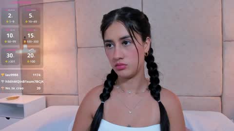 Snapshot of amiirra_ chatting on December 23, 11:49 pm Amira sweet online show from December 23, 11:49 pm