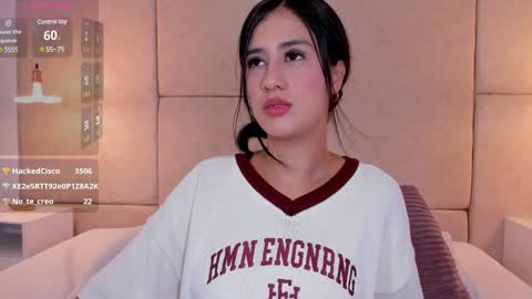 Snapshot of amiirra_ chatting on January 22, 5:59 am Amira sweet online show from January 22, 5:59 am