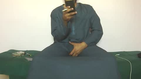 Snapshot of amir_elaraby chatting on September 30, 10:53 am Amir online show from September 30, 10:53 am