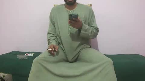 Snapshot of amir_elaraby chatting on November 4, 11:37 pm Amir online show from November 4, 11:37 pm