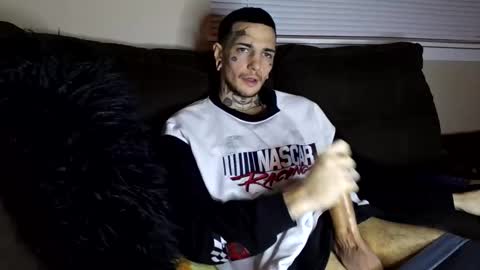 amiri_sweater online show from March 5, 3:51 am