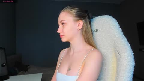 Snapshot of ammi_bliss chatting on November 21, 3:27 am Ammi online show from November 21, 3:27 am