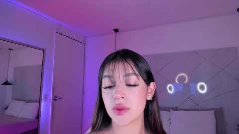 Snapshot of ammy_camm chatting on December 17, 4:07 am Ammy online show from December 17, 4:07 am