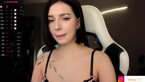 Snapshot of ammy_cumwme chatting on December 2, 2:50 am Ammy dont forget to thumbs up me online show from December 2, 2:50 am