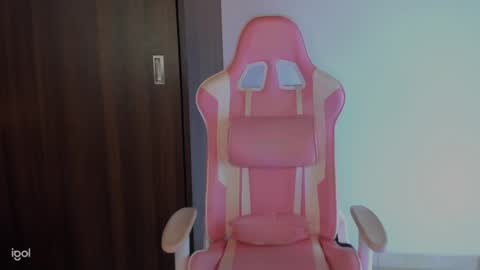 Snapshot of ammy_oxford chatting on December 15, 1:57 am Ammy online show from December 15, 1:57 am