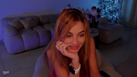 Snapshot of ammy_oxford chatting on December 19, 12:24 am Ammy online show from December 19, 12:24 am