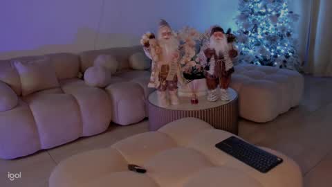 Snapshot of ammy_oxford chatting on December 29, 12:41 am Ammy online show from December 29, 12:41 am